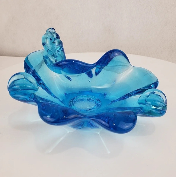 Art Glass Ashtray Blue Swirl Shell Trinket Dish Midcentury Modern Coastal - Picture 3 of 16